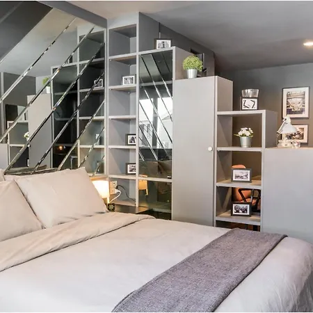Laid Back Bangkok Living In A Retro Chic Retreat Apartment