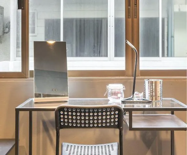 Laid Back Living In A Retro Chic Retreat Banguecoque