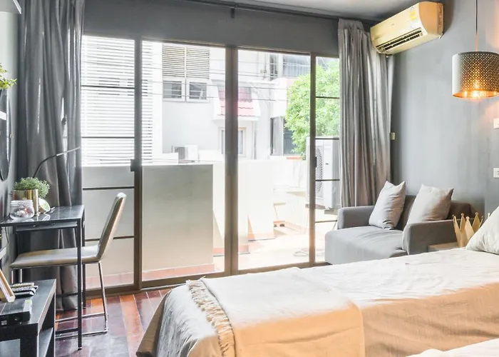 Laid Back Living In A Retro Chic Retreat * Banguecoque