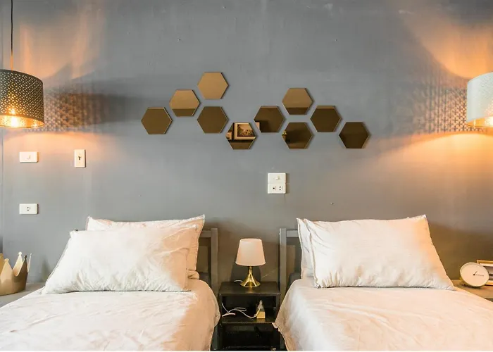 Laid Back Living In A Retro Chic Retreat * Banguecoque
