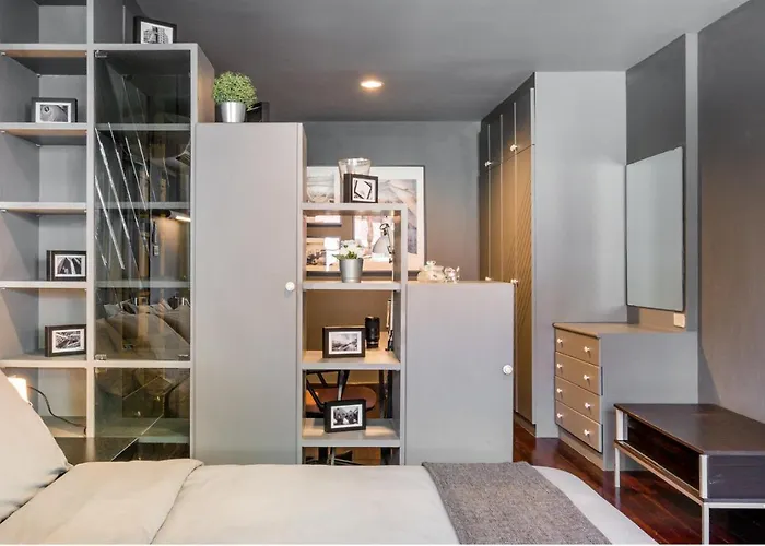 Laid Back Living In A Retro Chic Retreat *