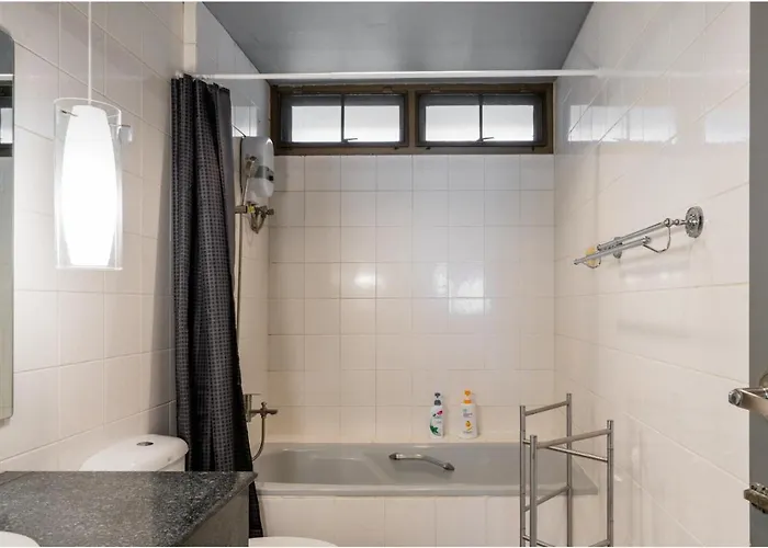 Laid Back Living In A Retro Chic Retreat * Banguecoque